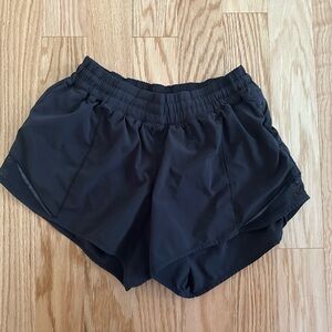 Lululemon hottie hot shorts 4 inch